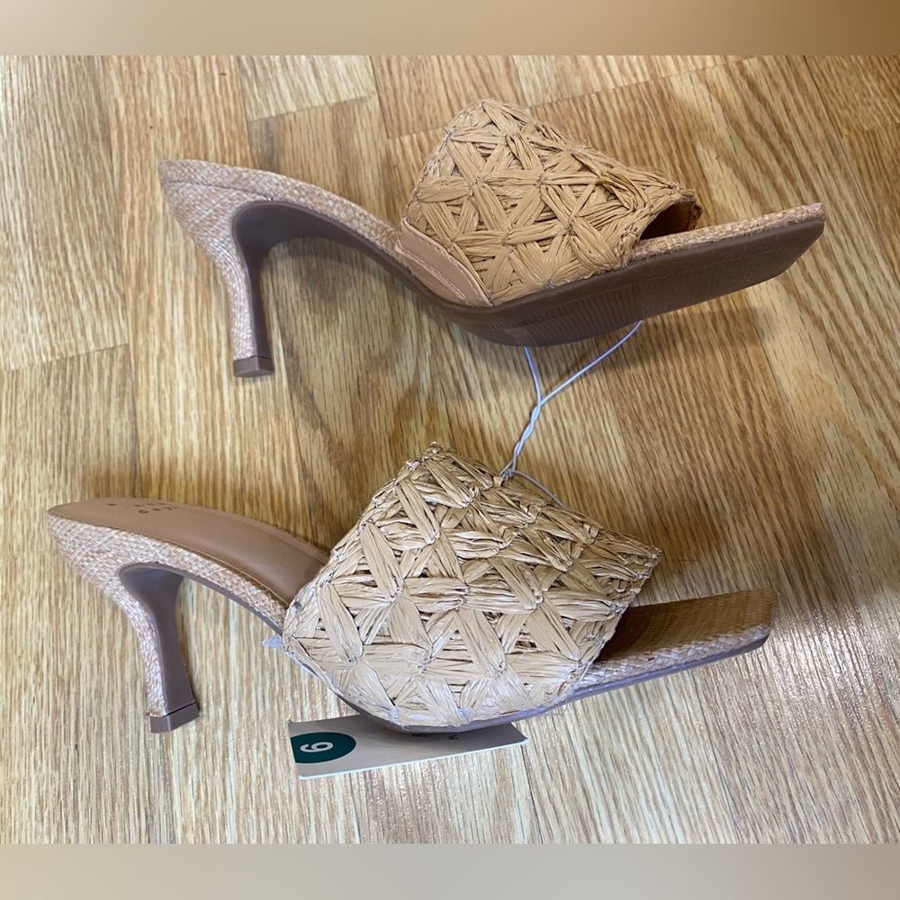Lauhala woven🏝️ straw strap open toe heels size 9 NWT